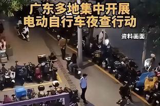 瓦塞尔：想让文班知道我整场比赛都在找他 我俩必须互相信任